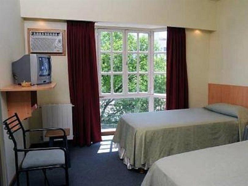 Los Tilos Hotel Y Spa By Cph Villa Carlos Paz Eksteriør billede