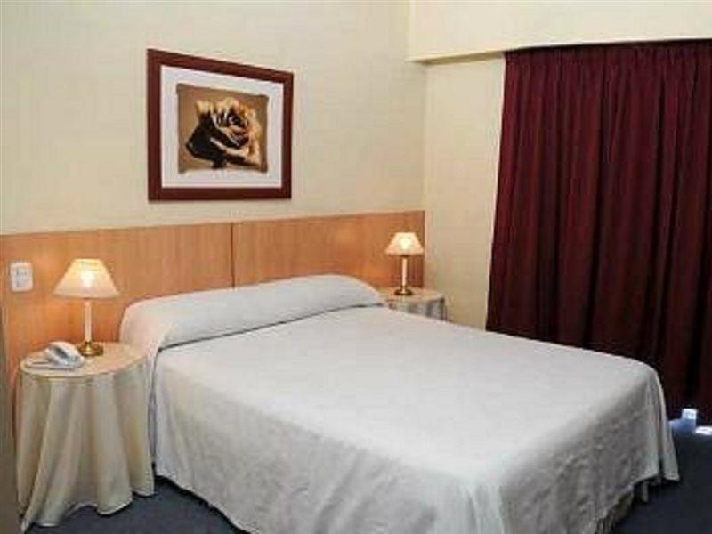 Los Tilos Hotel Y Spa By Cph Villa Carlos Paz Eksteriør billede