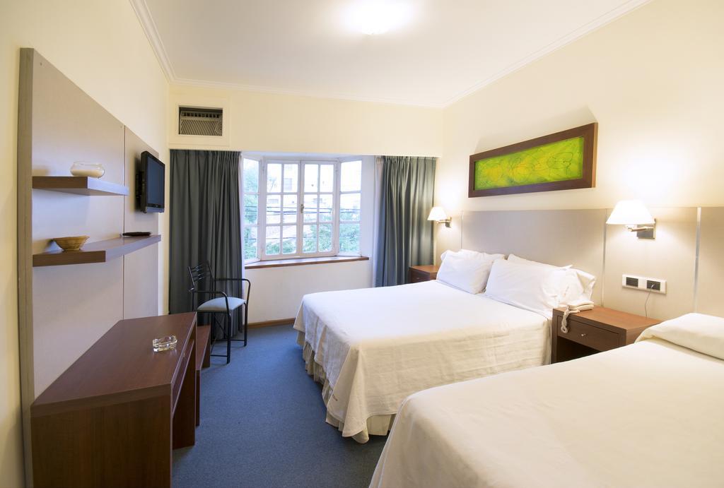 Los Tilos Hotel Y Spa By Cph Villa Carlos Paz Eksteriør billede