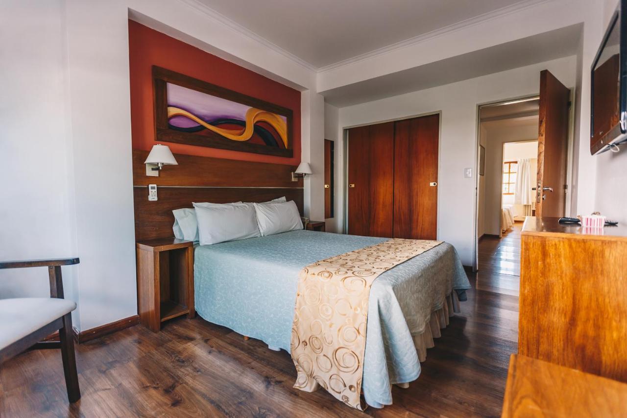Los Tilos Hotel Y Spa By Cph Villa Carlos Paz Eksteriør billede